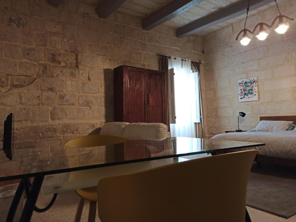 Beautiful Studio Apartment In Qormi Malta Exterior foto